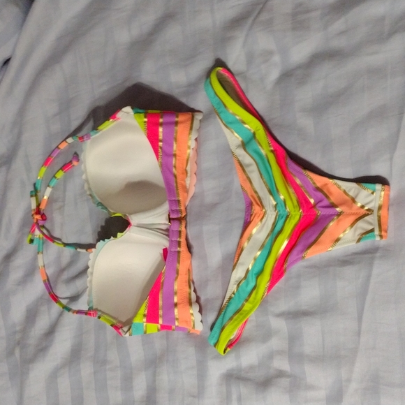 VS Bright Sexy Bikini Set - Picture 5 of 11